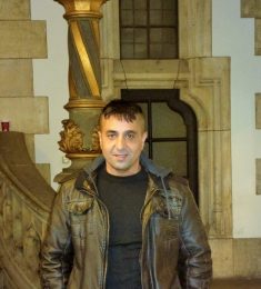 seri, 54 години , Хетеросексуален/а, Мъж, Munich, Germany