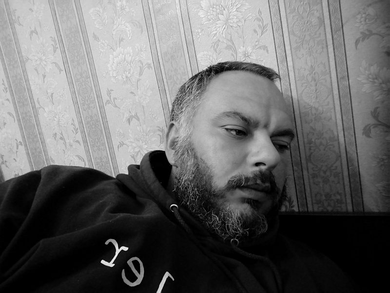 Karaivanoff, 43 години , Хетеросексуален/а, Sheffield, England, United Kingdom