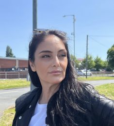 Mincheva77, 49 години , Хетеросексуален/а, Жена, Telford, United Kingdom