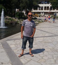 ToniStoyanov, 46 години , Хетеросексуален/а, Мъж, Reading, United Kingdom