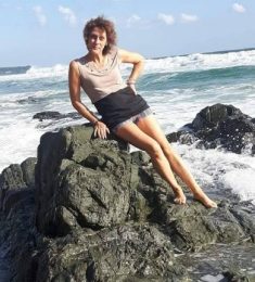 Soniya, 59 години , Хетеросексуален/а, Жена, London, United Kingdom
