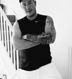 JulianoD, 41 години , Хетеросексуален/а, Мъж, London, United Kingdom