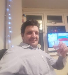 Vladimir, 45 години , Хетеросексуален/а, Мъж, London, United Kingdom