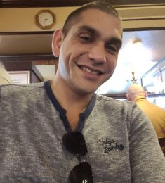 Valentin, 32 години , Хетеросексуален/а, Мъж, Barking, United Kingdom