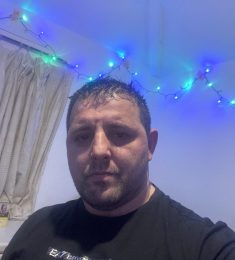 Georgi, 43 години , Хетеросексуален/а, Мъж, Watford, United Kingdom