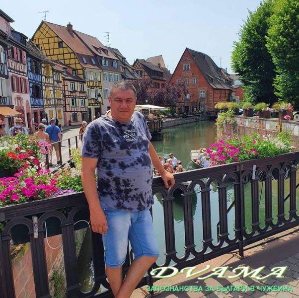 Hristo, 52 години , Хетеросексуален/а, Dusseldorf, North Rhine-Westphalia, Germany