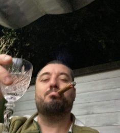 Hristo, 49 години , Хетеросексуален/а, Жена, Aylesbury, United Kingdom