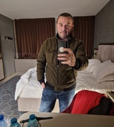 Todor, 48 години , Хетеросексуален/а, Мъж, Southampton, United Kingdom