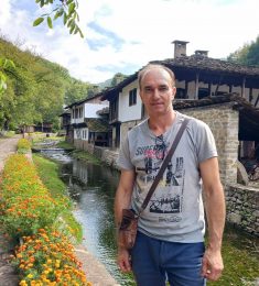 , 49 години , Хетеросексуален/а, Мъж, Sofia, Bulgaria