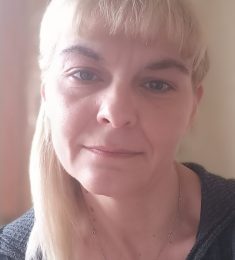 Didi, 43 години , Хетеросексуален/а, Жена, Maidstone, United Kingdom
