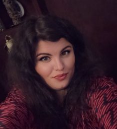 Teodora, 37 години , Хетеросексуален/а, Жена, Manhattan, USA