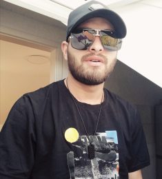 Aydin, 25 години , Бисексуален/а, Мъж, Hamburg, Germany