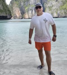 Tihomir, 44 години , Хетеросексуален/а, Мъж, Canterbury, United Kingdom